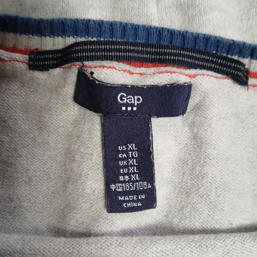 GAP Heather Gray Crewneck Sweater with Red and Blue Accents‎ Size XL - Picture 2 of 6